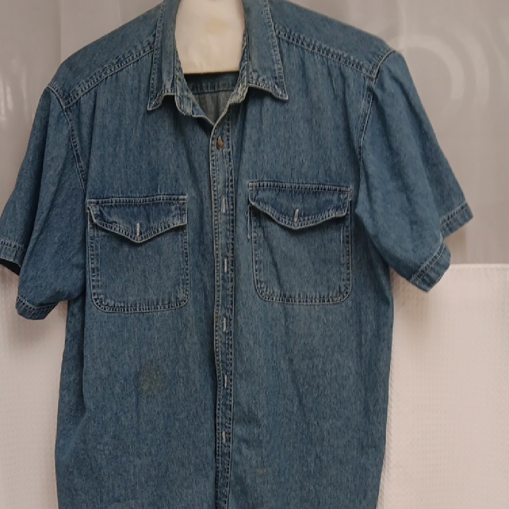 Basic Editions Classic Blue Button Down Shirt denim
